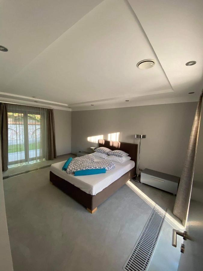 Villa Hajnal Nyaralohaz à Balatonfenyves Extérieur photo